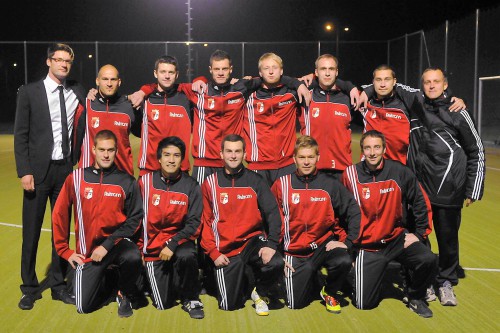 Fielmann übergibt Anzüge