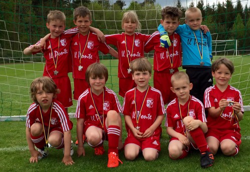 G-Junioren sehr gut in die Turnierserie gestartet