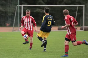 Ü 30 mit Kantersieg in Hermsdorf